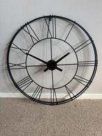Zwarte klok diameter 70cm, Ophalen, Zo goed als nieuw