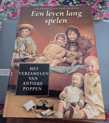 Een Leven Lang Spelen - Antieke Poppen beschikbaar voor biedingen
