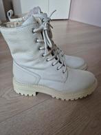 Gevoerde winterse veterboots/laarsjes creme LEER Sacha mt 38, Wit, Lage of Enkellaarzen, Nieuw, Ophalen of Verzenden