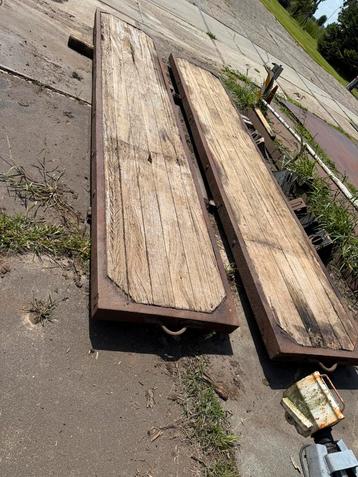 2 draglineschotten 5 meter beschikbaar voor biedingen
