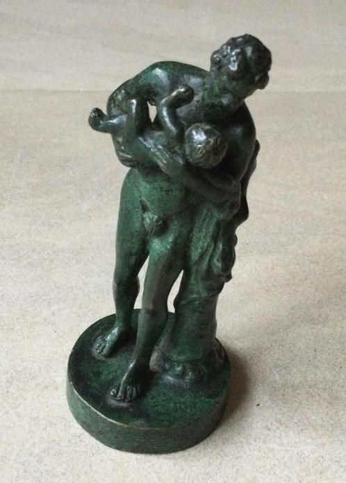 Sculptuur brons Silenus met het kind Dionysos Romeinse kopie, Antiek en Kunst, Kunst | Beelden en Houtsnijwerken, Verzenden