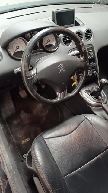 Peugeot 308 met schade - 139792 km beschikbaar voor biedingen