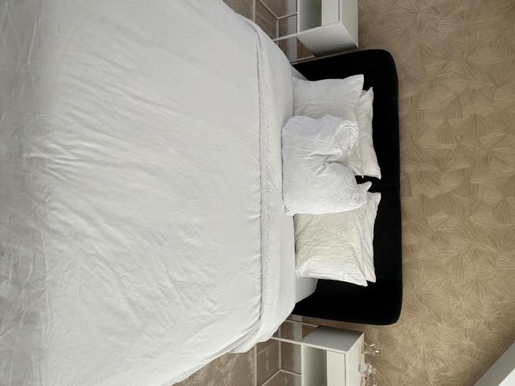 Ikea groen fluweel tweepersoonsbed, Huis en Inrichting, Slaapkamer | Bedden, Zo goed als nieuw, Tweepersoons, 160 cm, 200 cm, Stof