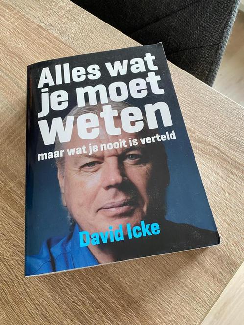 Alles wat je moet weten maar wat je nooit is verteld, Boeken, Esoterie en Spiritualiteit, Zo goed als nieuw, Ophalen of Verzenden