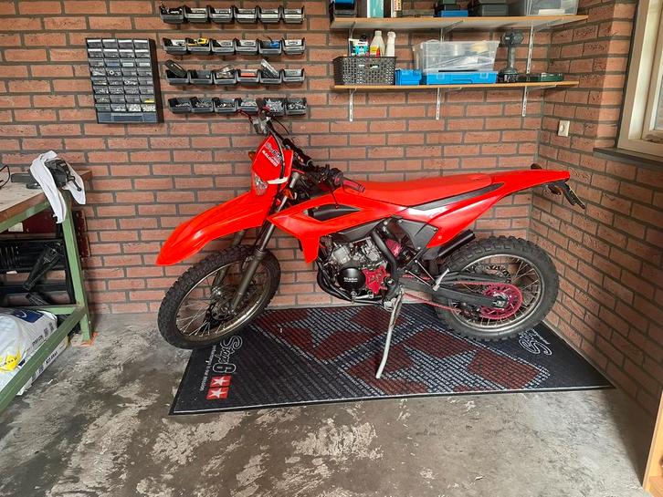 Beta rr 77cc enduro eerste eigenaar, Fietsen en Brommers, Brommers | Crossbrommers, Zo goed als nieuw, Overige merken, Ophalen