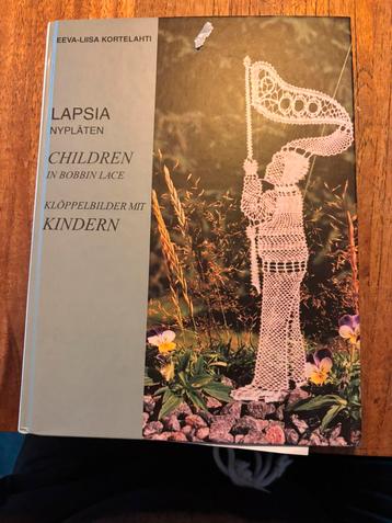 Kantklos boekjes, patronen etc beschikbaar voor biedingen