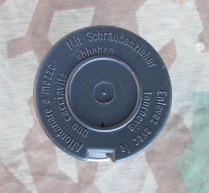 Spuitbus restauratielak in de kleur Luftwaffe blaugrau matt, Verzamelen, Militaria | Tweede Wereldoorlog, Luchtmacht, Helm of Baret