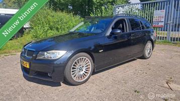 BMW 3-serie Touring 318i Business Line beschikbaar voor biedingen