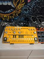 Behringer TD3-AM bass/acid synthesizer, Muziek en Instrumenten, Synthesizers, Ophalen, Zo goed als nieuw, Overige aantallen, Korg