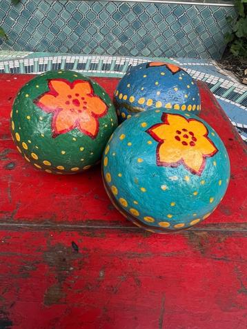 Indiase papier mache bollen handbeschilderd India deco 17 cm beschikbaar voor biedingen