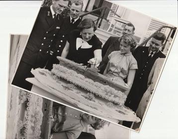 Karel Doorman taart voor Prinses Irene 1954 2  persfoto's