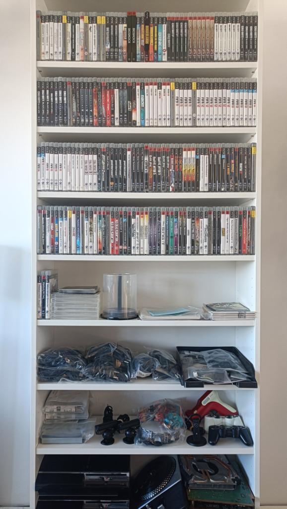 PS3 collectie 200+ games, controllers, boxes, etc., Spelcomputers en Games, Spelcomputers | Sony PlayStation 3, Refurbished, Phat