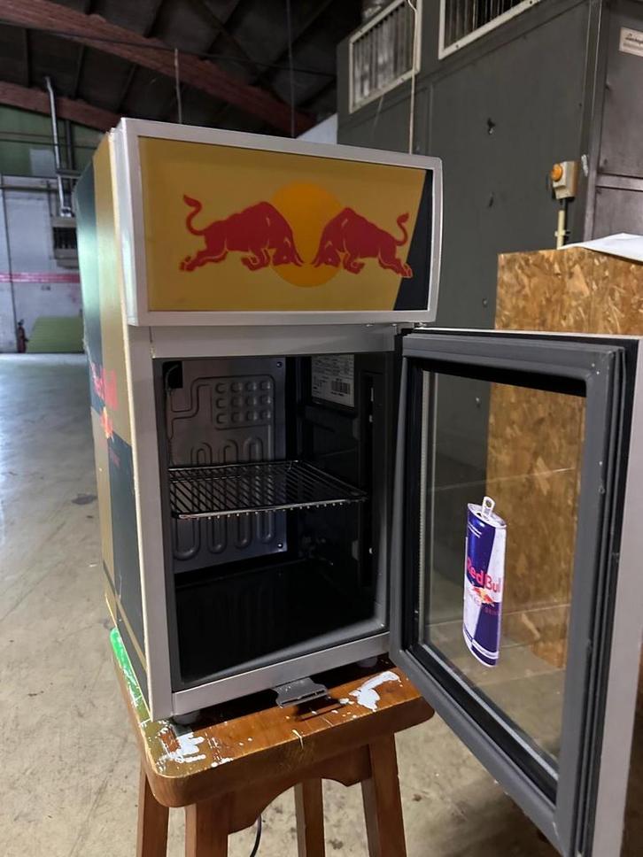 Red Bull Mini Koelkast - Ideaal voor Drankjes!, Witgoed en Apparatuur, Koelkasten en IJskasten, Gebruikt, Zonder vriesvak, Minder dan 75 liter