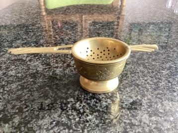 Theezeefje, messing, koper, vintage  beschikbaar voor biedingen