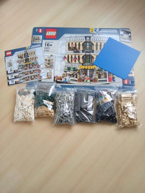 Lego 10211: Grand Emporium, Kinderen en Baby's, Speelgoed | Duplo en Lego, Zo goed als nieuw, Lego, Complete set, Ophalen of Verzenden