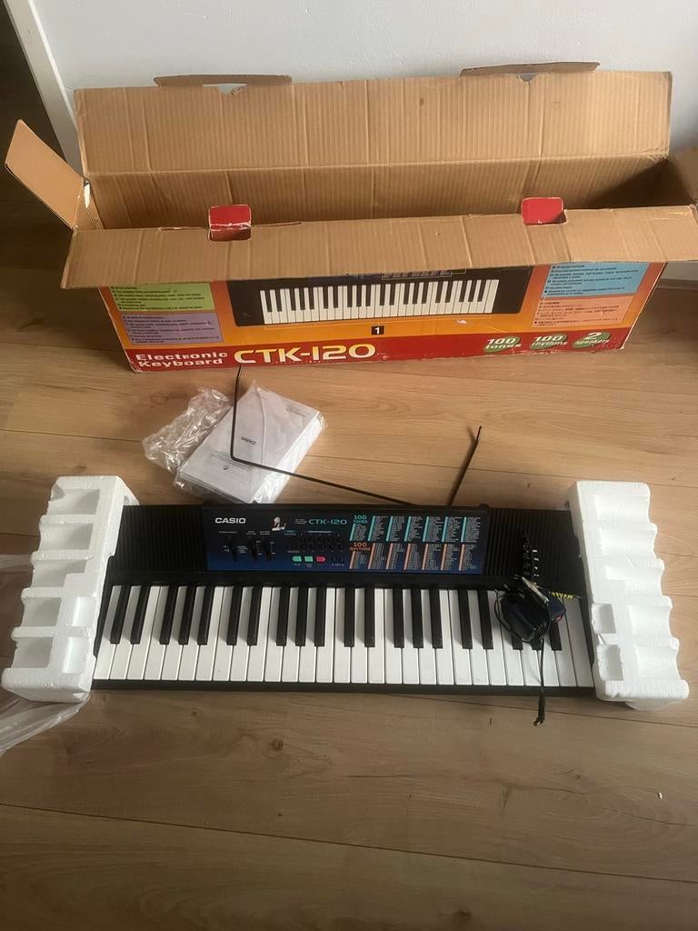 Casio CTK-120 keyboard, Ophalen of Verzenden, Gebruikt, 61 toetsen, Casio