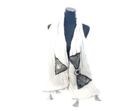 LUXE SJAAL WIT MOOIE DETAILS 160x40 cm 25 stuks, Kleding | Dames, Mutsen, Sjaals en Handschoenen, Nieuw, Sjaal, Maat 38/40 (M)