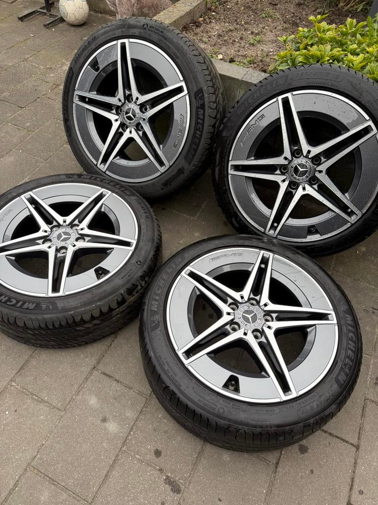 Mercedes amg / orgineel / 18 inch / breedset, Auto-onderdelen, Banden en Velgen, 18 inch, ----, ----, Banden en Velgen