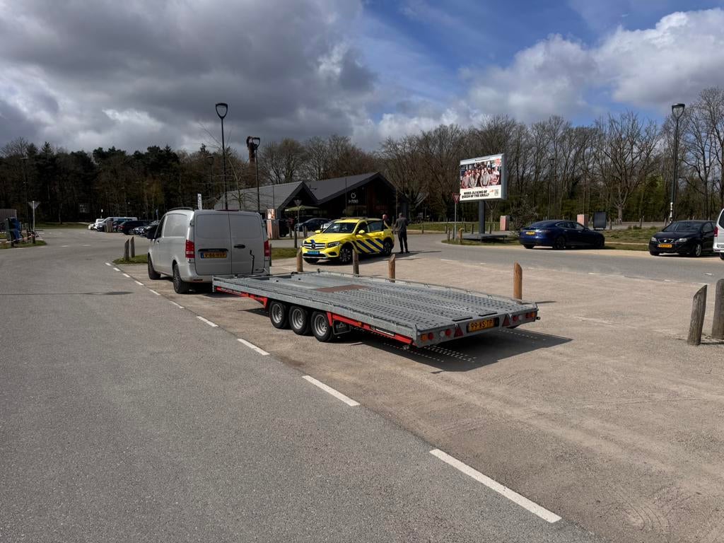 Autotransport nodig? Camper, bus of sportwagen vervoeren?, Ophalen