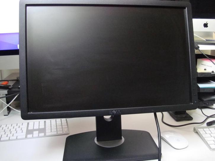 Monitor 20" Dell  P1913T, Computers en Software, Monitoren, Gebruikt, 60 Hz of minder, DisplayPort, VGA, In hoogte verstelbaar