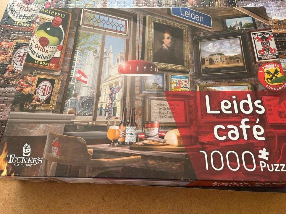 Leids Café puzzel 1000 stukjes, Ophalen, 500 t/m 1500 stukjes, Gebruikt, Legpuzzel