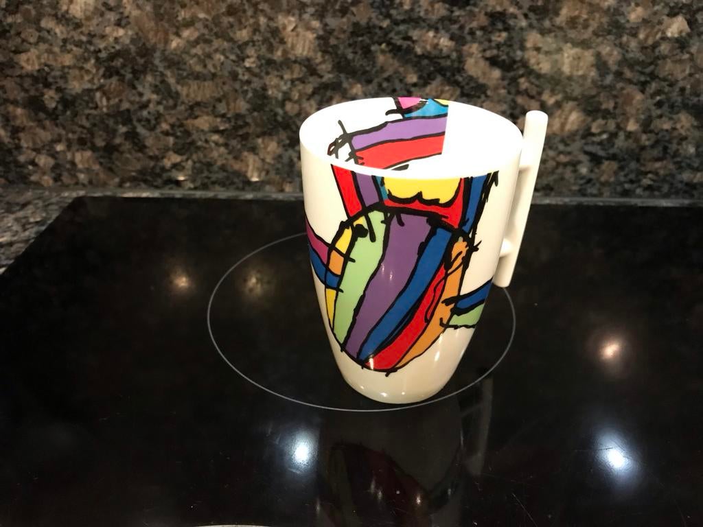 Mok met kleurrijk abstract design, Keramiek, Nieuw, Ophalen of Verzenden, Overige stijlen