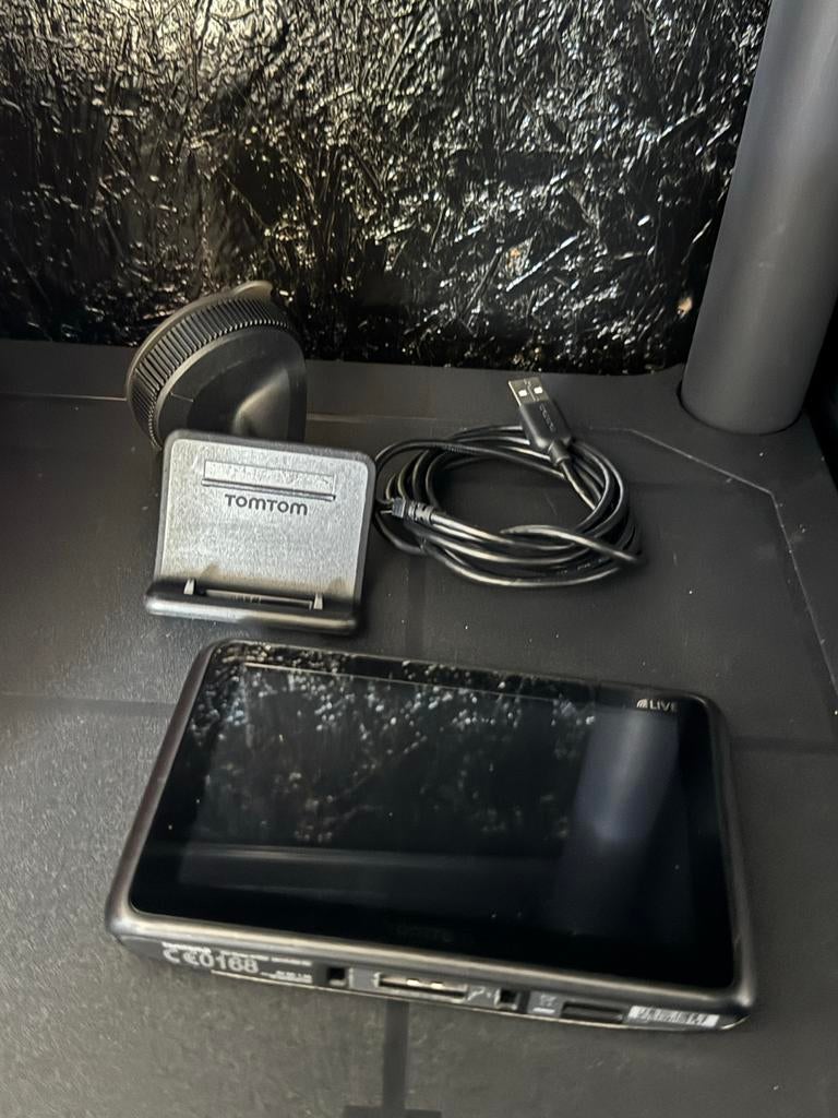 TomTom GO 4CR52 live Navigatiesysteem - Gebruikt, Auto diversen, Autonavigatie, Ophalen of Verzenden, Gebruikt