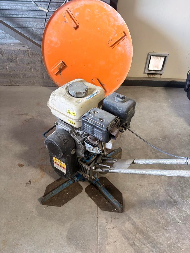 Vlinder betonafwerkmachine met Honda GX160 motor, Ophalen, Gebruikt, Benzinemotor