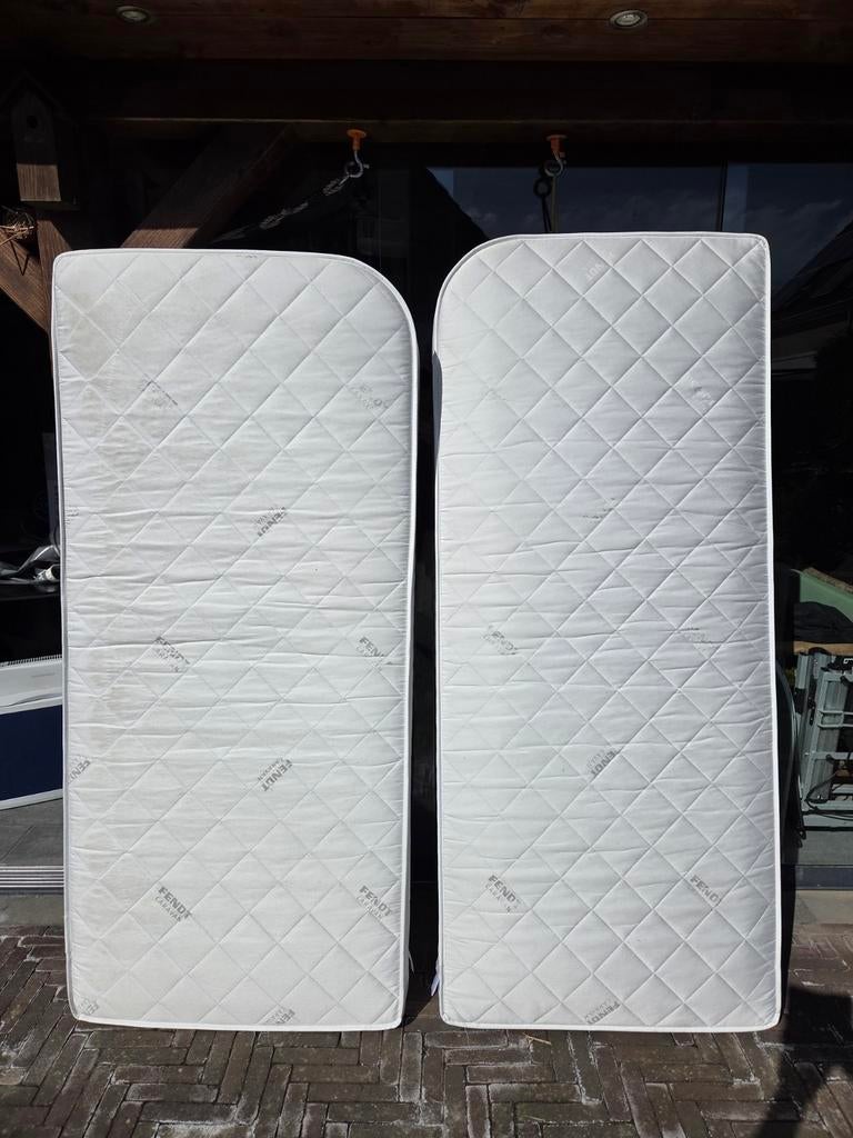 2 ongebruikte matrassen Fendt 515sg Bianco enkele bedden, Caravans en Kamperen, Ophalen of Verzenden