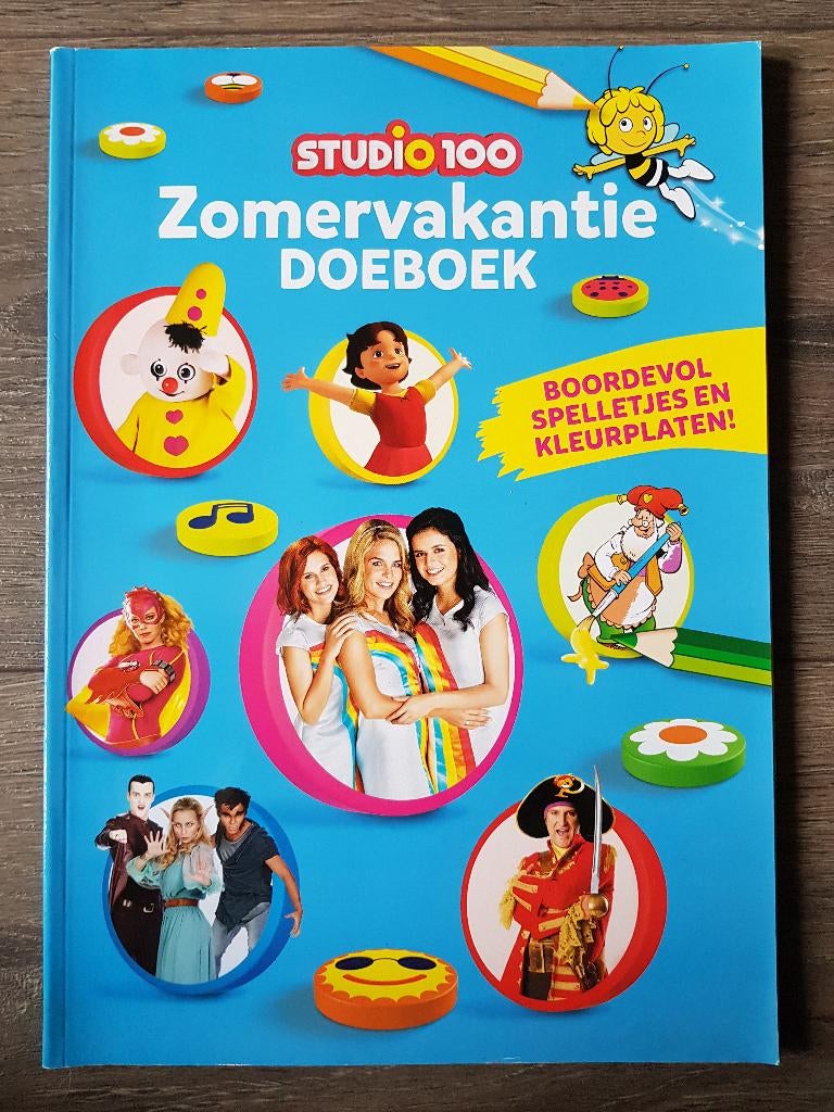 Studio 100 Zomervakantiedoeboek, Ophalen of Verzenden, Zo goed als nieuw, Studio 100, Fictie algemeen