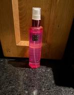 Nieuwe Rituals Sugar Love sparkling bodymist 50 ml, Sieraden, Tassen en Uiterlijk, Uiterlijk | Lichaamsverzorging, Ophalen, Nieuw