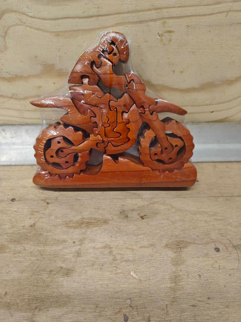 Houten motor puzzel - Uniek decoratiestuk, Hobby en Vrije tijd, Denksport en Puzzels, Ophalen of Verzenden, Minder dan 500 stukjes