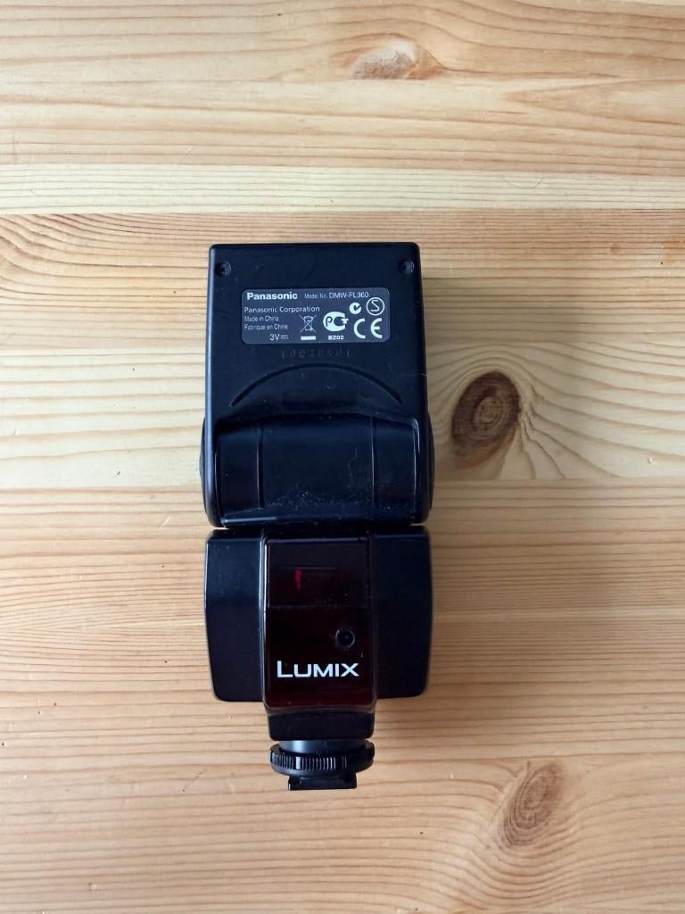 Panasonic Lumix DMW-FL360, Ophalen of Verzenden, Zo goed als nieuw, Overige merken, Kantelbaar