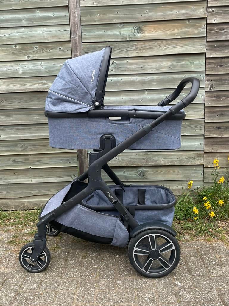 Nuna Demi Grow kinderwagen + reiswieg COMPLEET  (blauw), Gebruikt, Combiwagen, Verstelbare duwstang, Ophalen