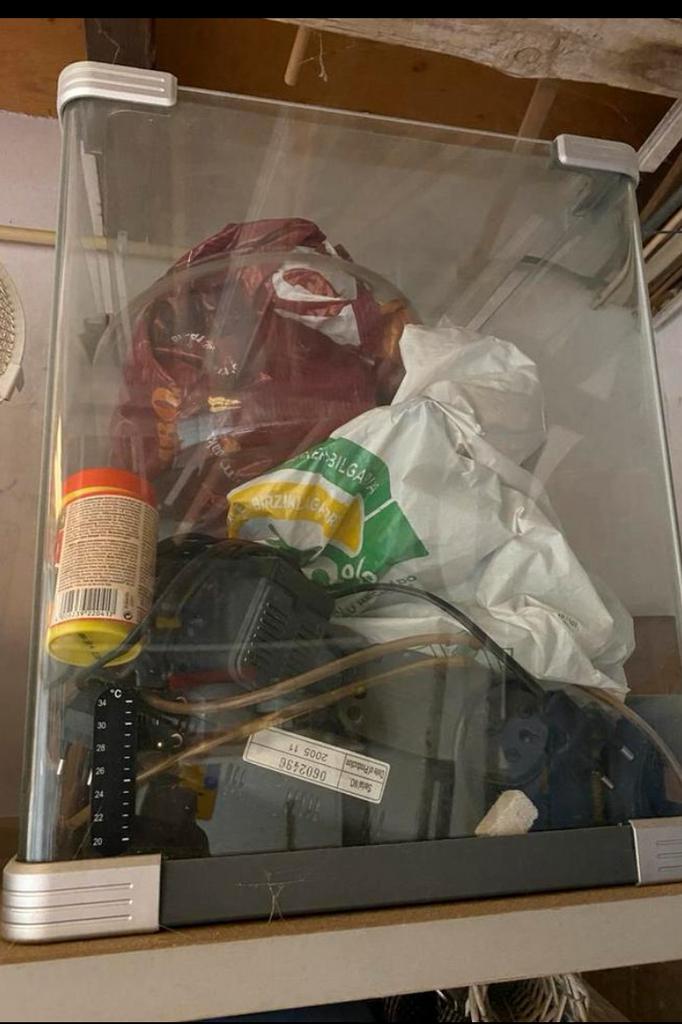 Aquarium voor tropische vissen, Ophalen of Verzenden, Zo goed als nieuw, Actiefiguurtje