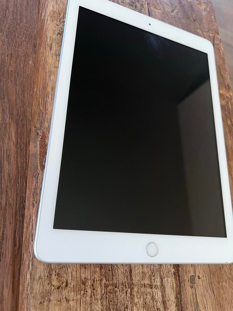 iPad (6e generatie) Model A1893, Computers en Software, Apple iPads, 10 inch, Gebruikt, 32 GB, Apple iPad