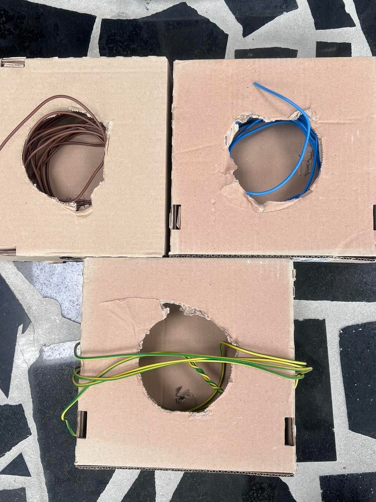 Installatiedraad 3 kleuren, Ophalen, Zo goed als nieuw, Kabel of Snoer