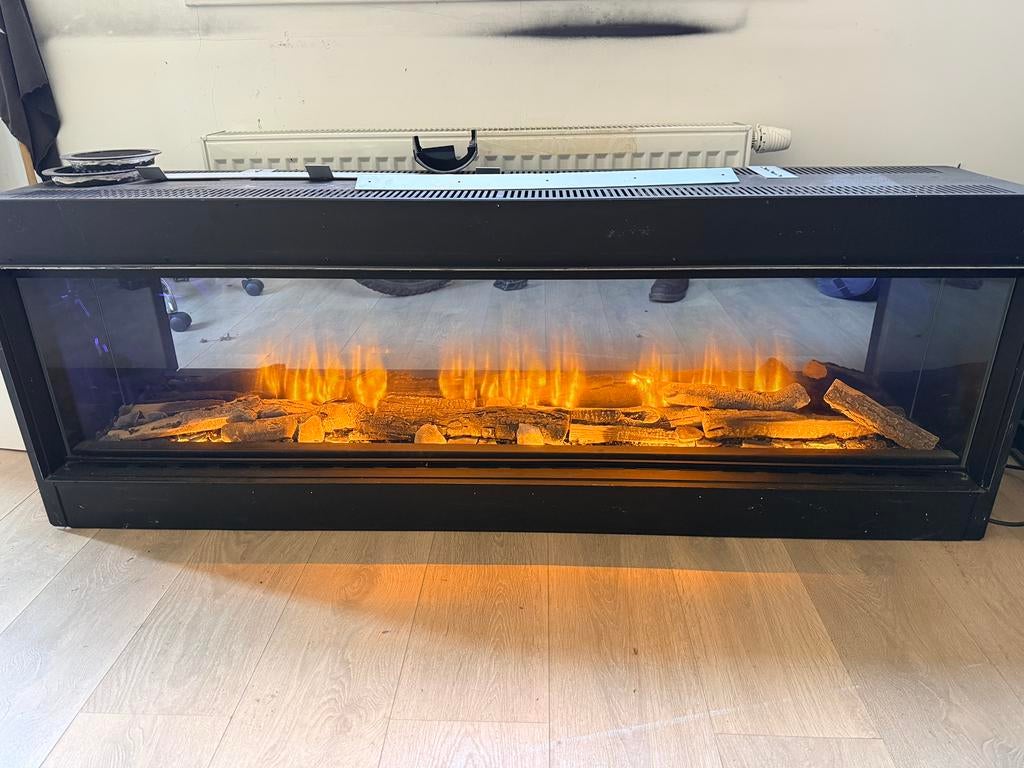 Elektrische haard – met vlameffect. Electric fireplace, Huis en Inrichting, Haarden, Ophalen, Gebruikt, Vrijstaande haard, Elektrische haard