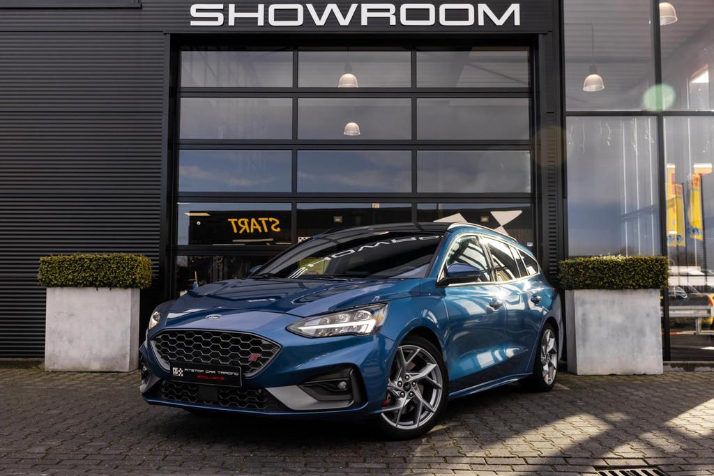 Ford Focus Wagon 2.3 EcoBoost ST-3, Pano, Trekhaak, B&O, Win, Gebruikt, Zwart, 4 cilinders, Blauw
