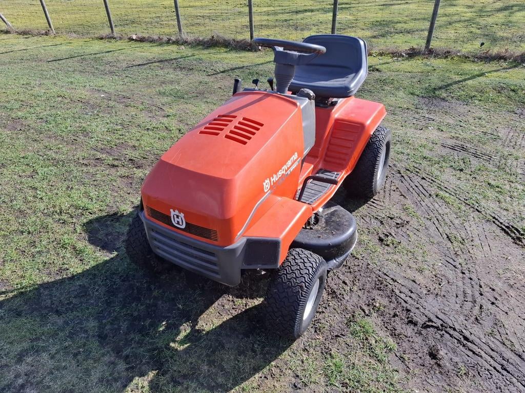 Te koop husqvarna zitmaaier 12.5 pk, Tuin en Terras, Zitmaaiers, Ophalen of Verzenden, Gebruikt