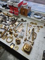 Veel koper klinken en diverse, Ophalen