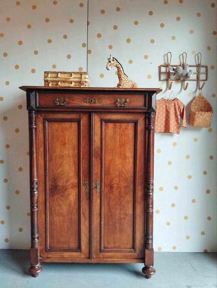 Vintage kast / meidenkast / vertico / bezorgen mogelijk, Huis en Inrichting, Kasten | Kledingkasten, 100 tot 150 cm, 25 tot 50 cm