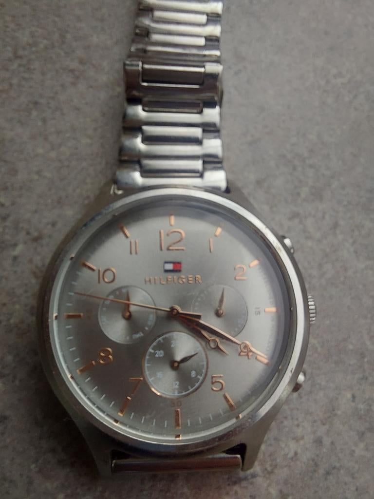 Tommy Hilfiger Dames Horloge - Stijlvol en Tijdloos, Sieraden, Tassen en Uiterlijk, Horloges | Dames, Gebruikt, Polshorloge, Overige merken