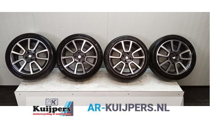 Sportvelgenset + banden van een Fiat Punto Grande, Gebruikt, -, -, -