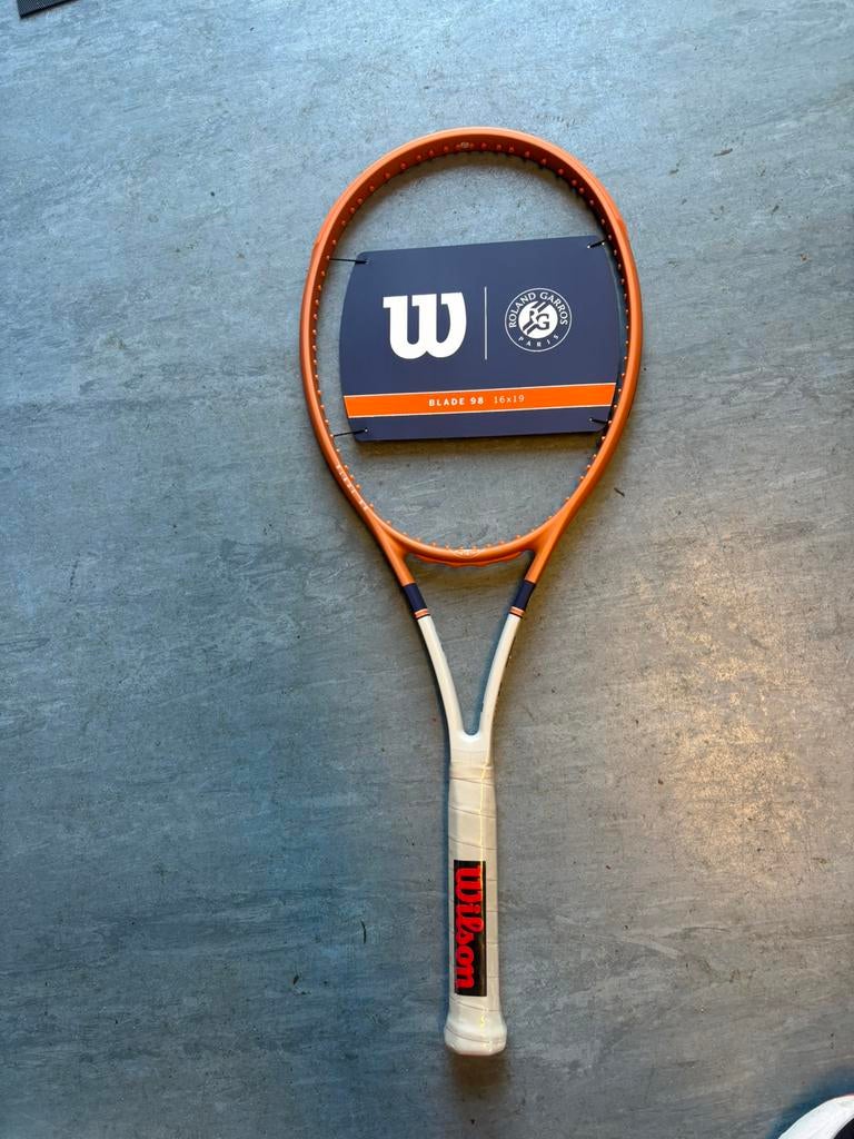 Wilson blade tennisracket, Sport en Fitness, Tennis, L2, Nieuw, Ophalen of Verzenden, Wilson