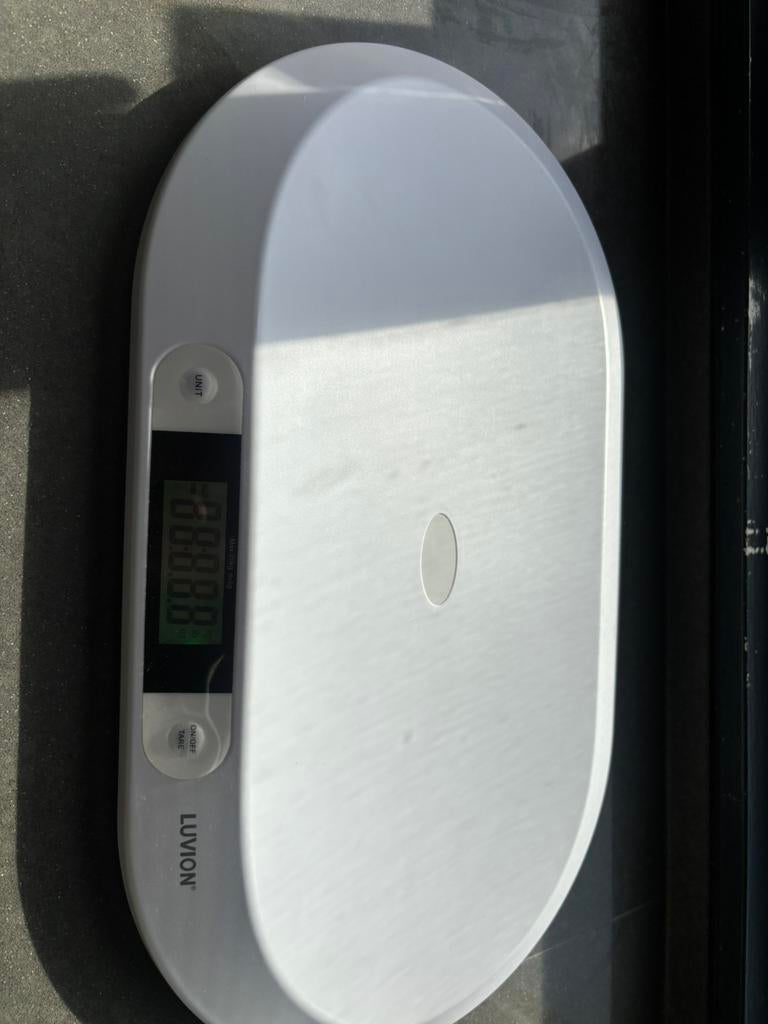 Baby weegschaal luvion, 1 tot 500 gram, Ophalen of Verzenden, Zo goed als nieuw, Personenweegschaal