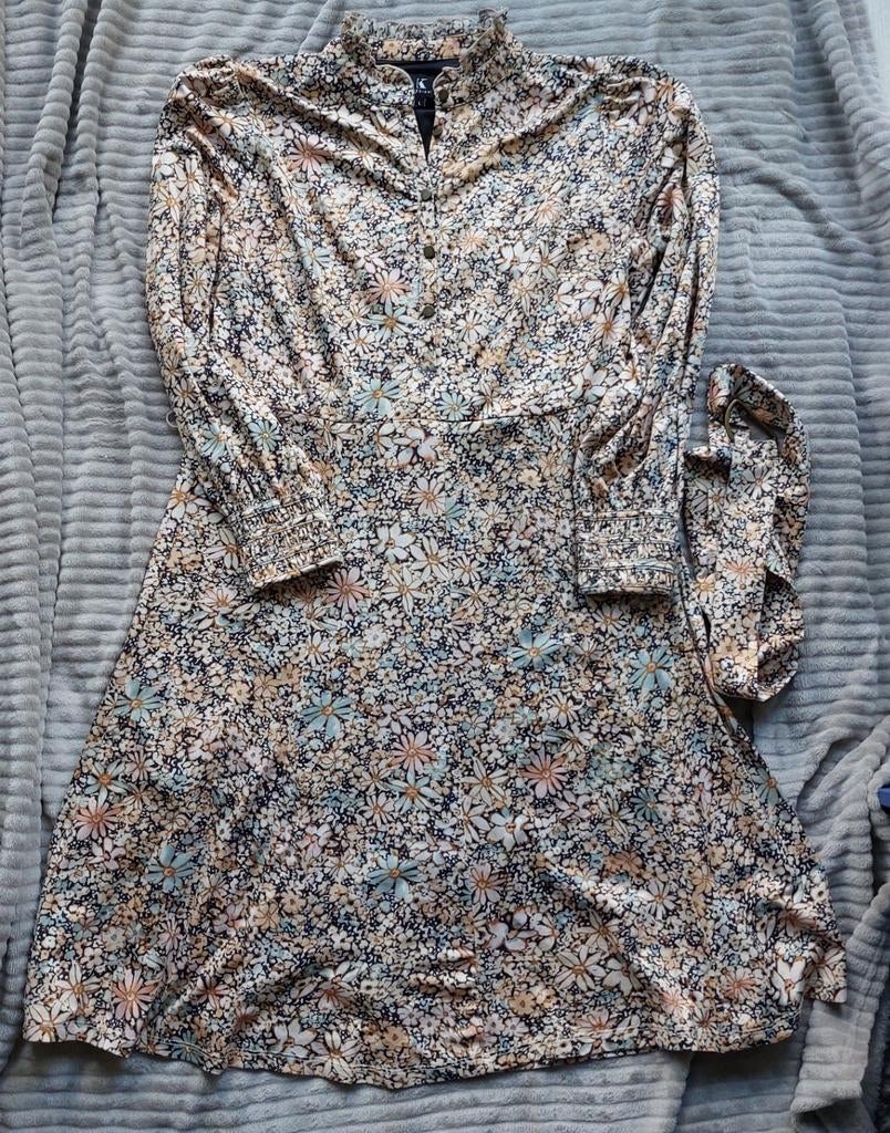 Jurk van Kdesign maat L met bloemen, Overige kleuren, Maat 42/44 (L), Ophalen of Verzenden, Knielengte