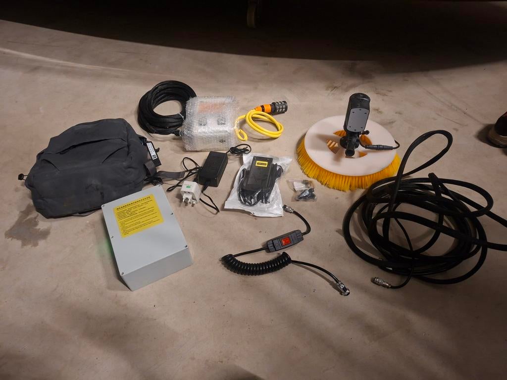 Zonnepanelen borstel zgan 1x getest, Ophalen of Verzenden, Overige typen