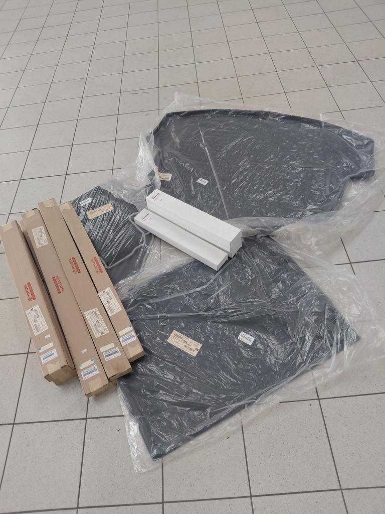 Diverse Originele Accessoires Toyota Corolla, Auto diversen, Auto-accessoires, Ophalen of Verzenden