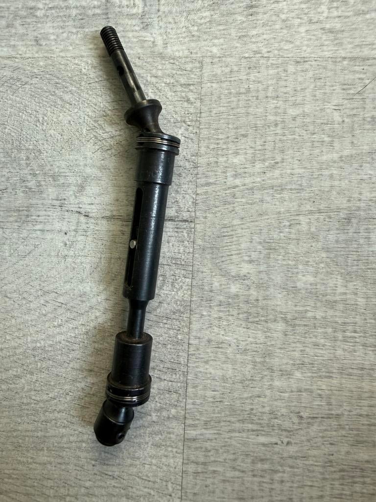 Traxxas slash 4x4 rustler en hoss metalen aandrijfas, Elektro, Auto offroad, Ophalen of Verzenden, Zo goed als nieuw